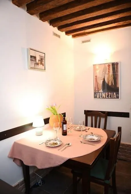 Grace Apartment In Венеция
